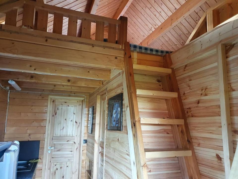 Vilusi Paeevatalu Camping酒店 外观 照片